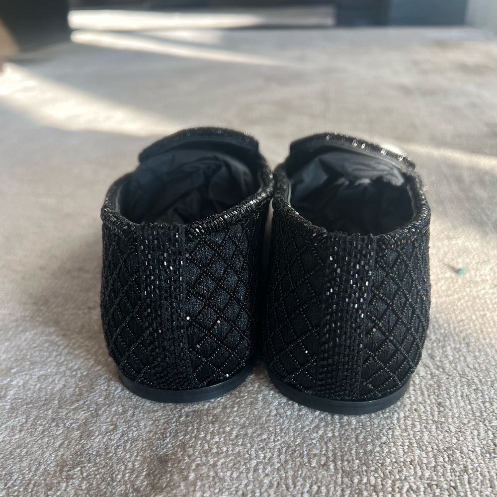 A Beautiful BRAND NEW fabric & embroidered pair of CHANEL Moccasin loafers 39.5 - Picture 8 of 15